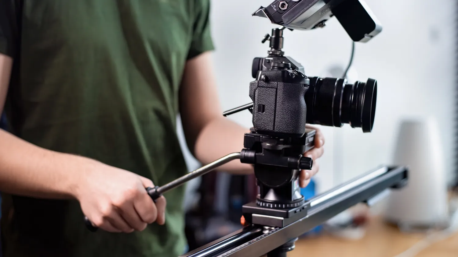 Filming with a camera on a slider rig